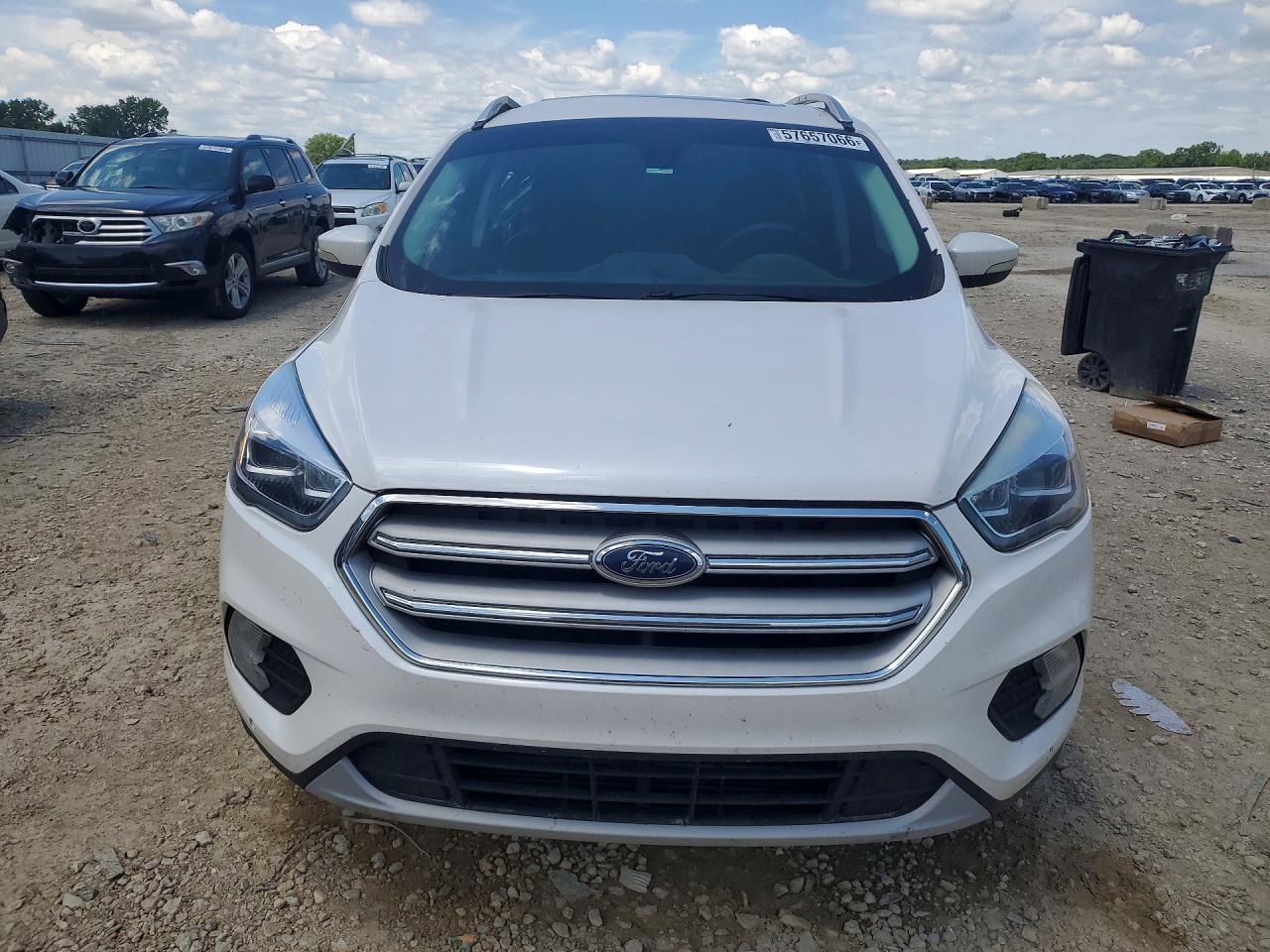 2018 Ford Escape Titanium - Image 5