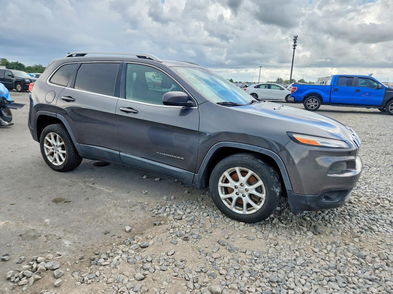 2015 Jeep Cherokee Latitude - Фото 4