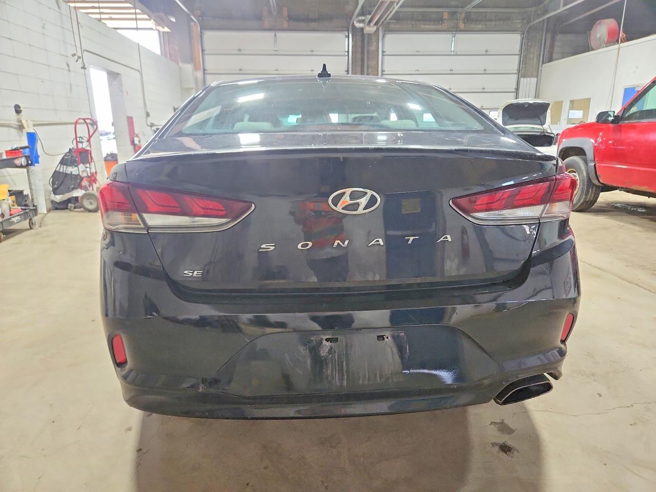 2018 Hyundai Sonata Se - Image 6