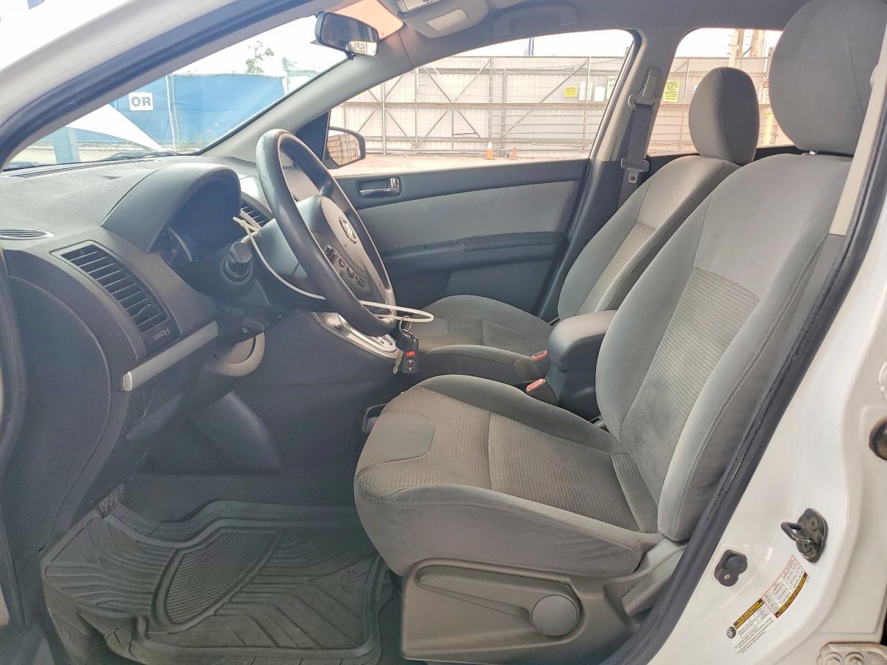 2010 Nissan Sentra 1.8 S/Sv/Sr/Sl - Фото 7