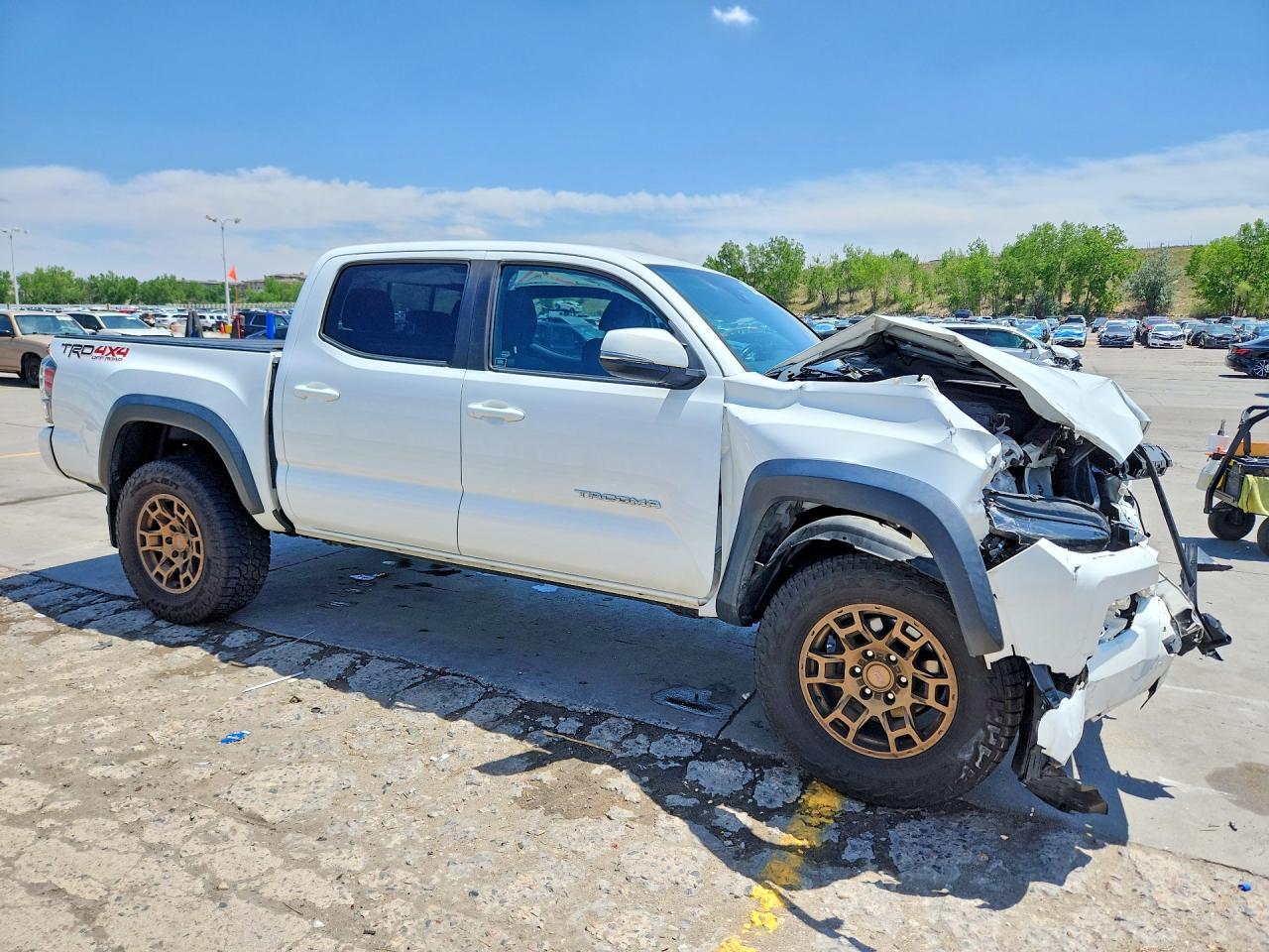 2020 Toyota Tacoma Trd Off-Road - Image 4