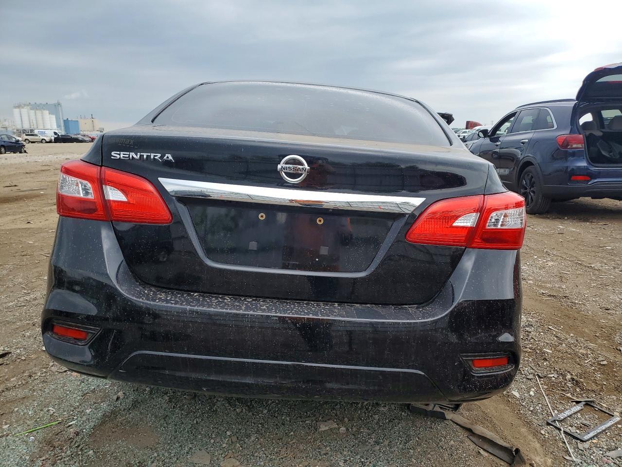 2019 Nissan Sentra S - Фото 6