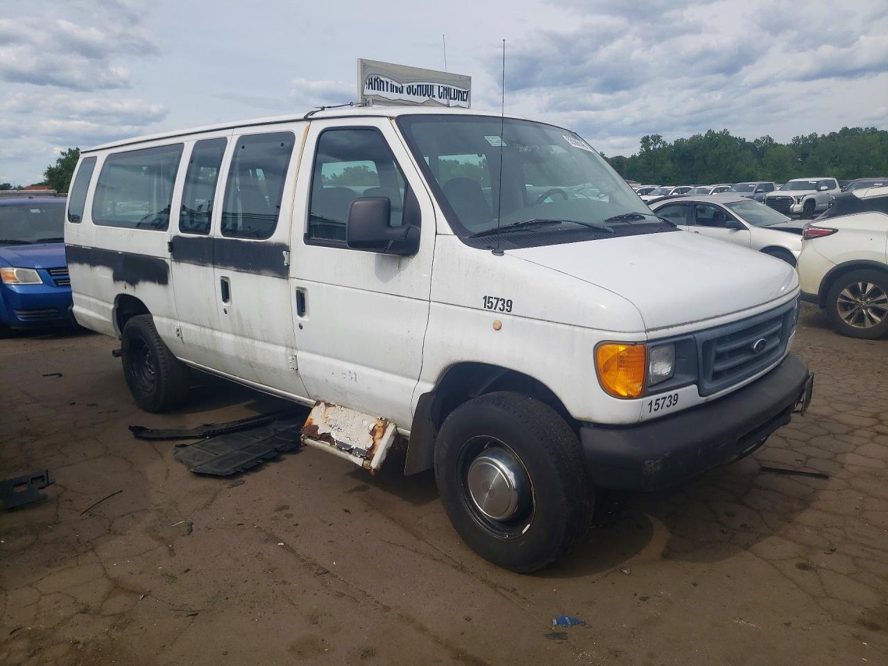 2007 Ford Econoline E250 Van - Image 4