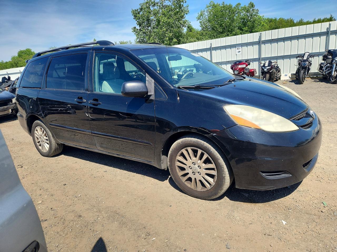 2008 Toyota Sienna Le - Image 4