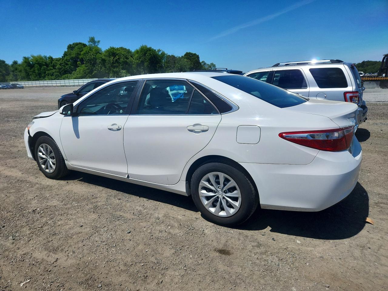 2017 Toyota Camry Le - Image 2