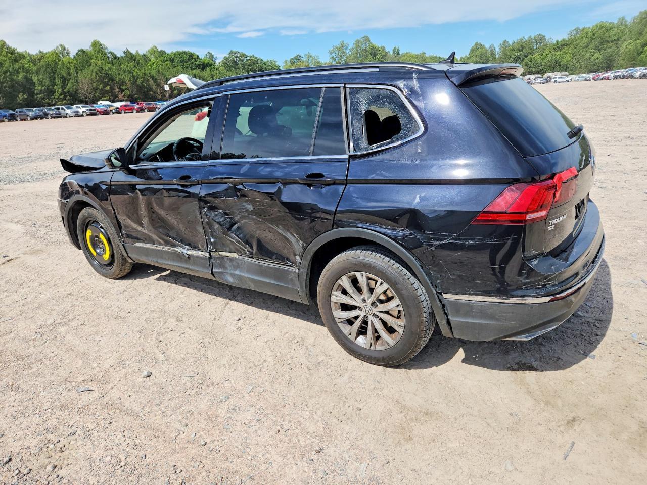 2018 Volkswagen Tiguan Se - Фото 2