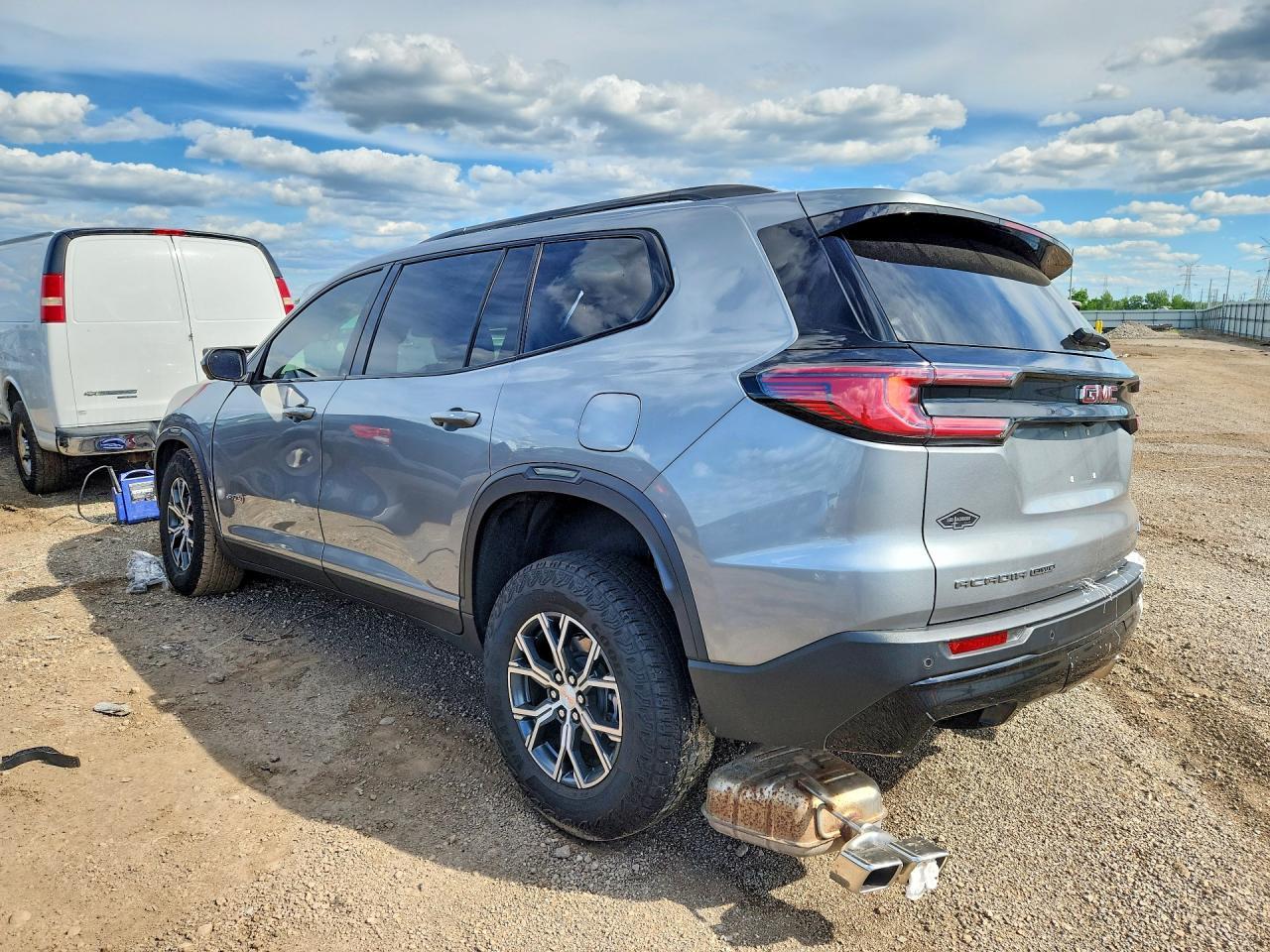 2025 GMC Acadia At4 - Фото 2
