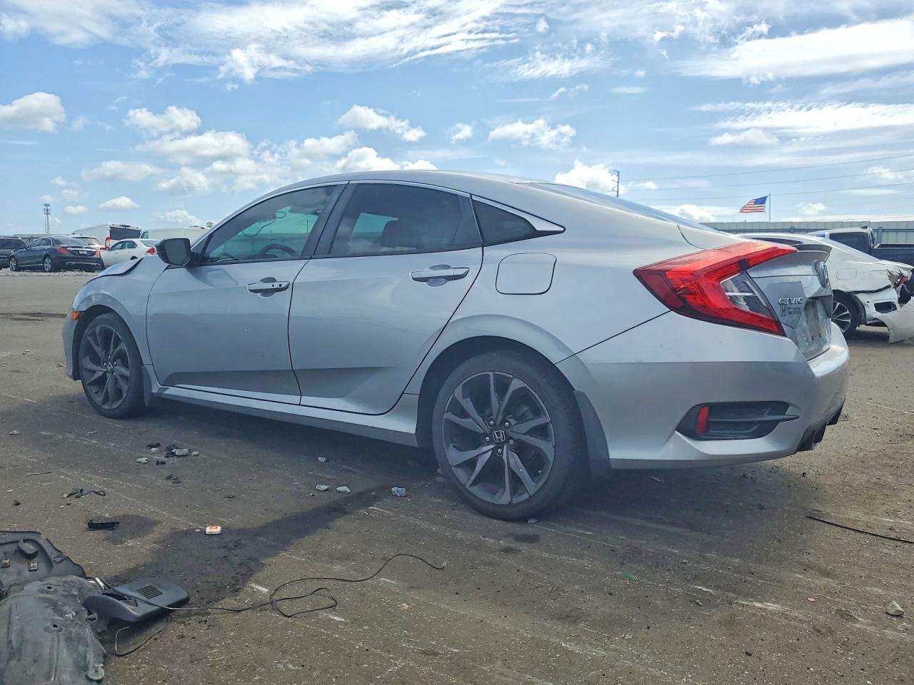 2020 Honda Civic Sport - Image 2