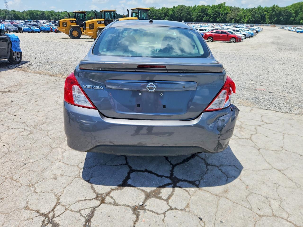 2017 Nissan Versa 1.6 S Plus - Image 6