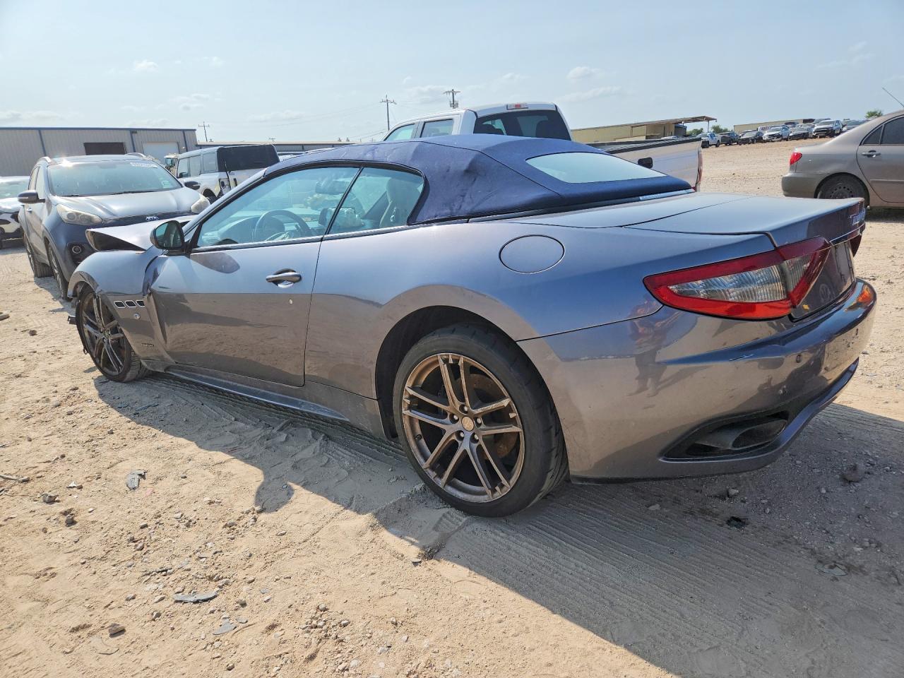 2017 Maserati Granturismo S - Фото 2