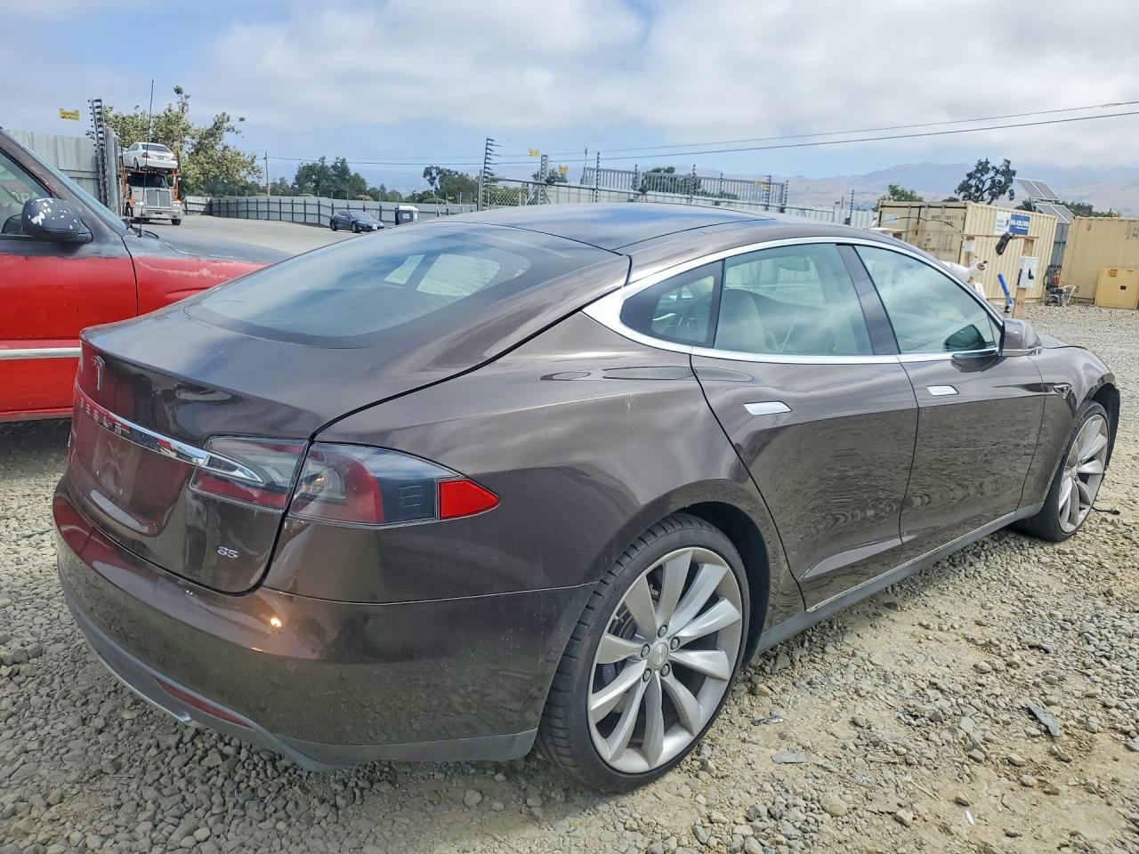 2014 Tesla Model S - Фото 3