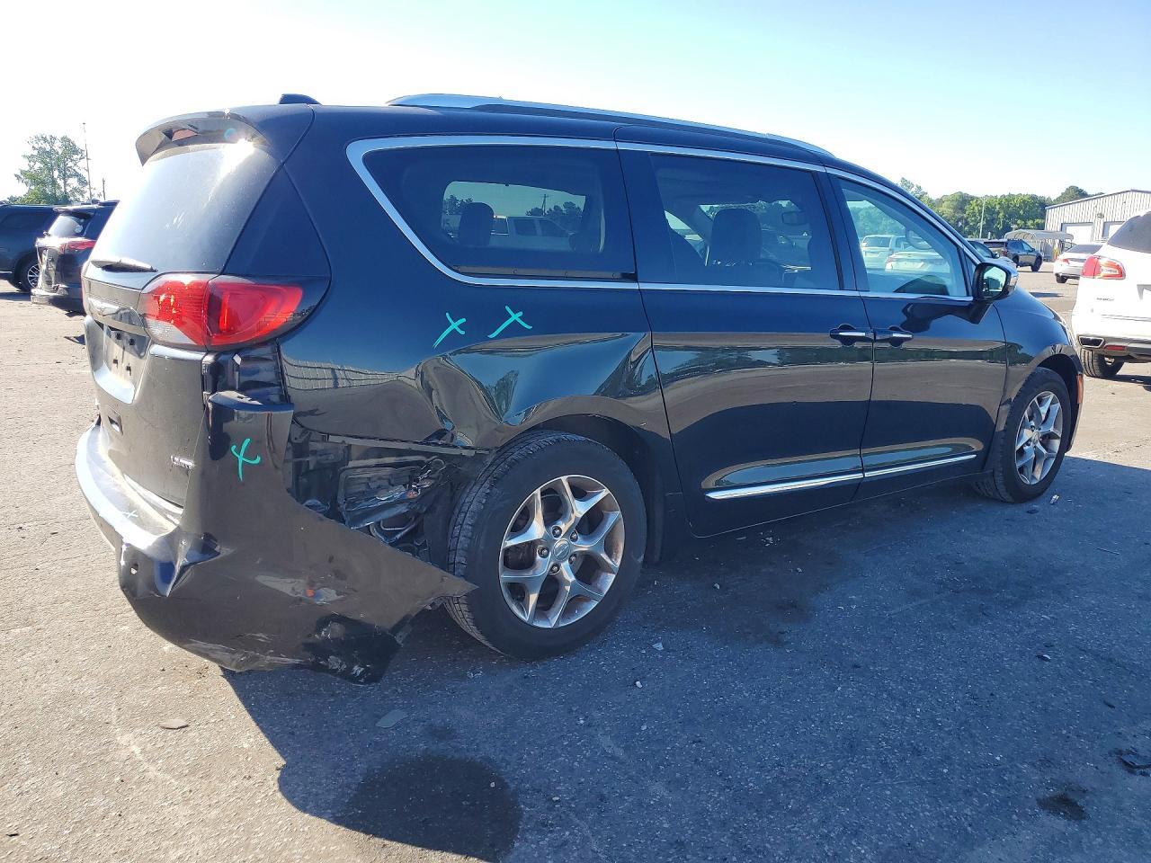 2019 Chrysler Pacifica Limited - Фото 3