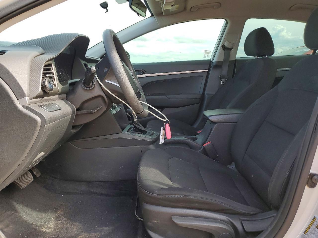 2019 Hyundai Elantra Se - Фото 7