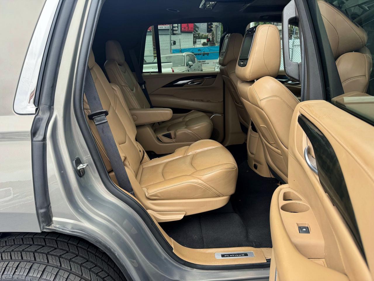 2019 Cadillac Escalade Platinum - Фото 6