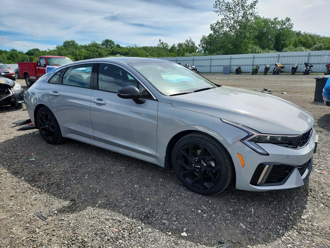 2026 Kia K5 - Image 4