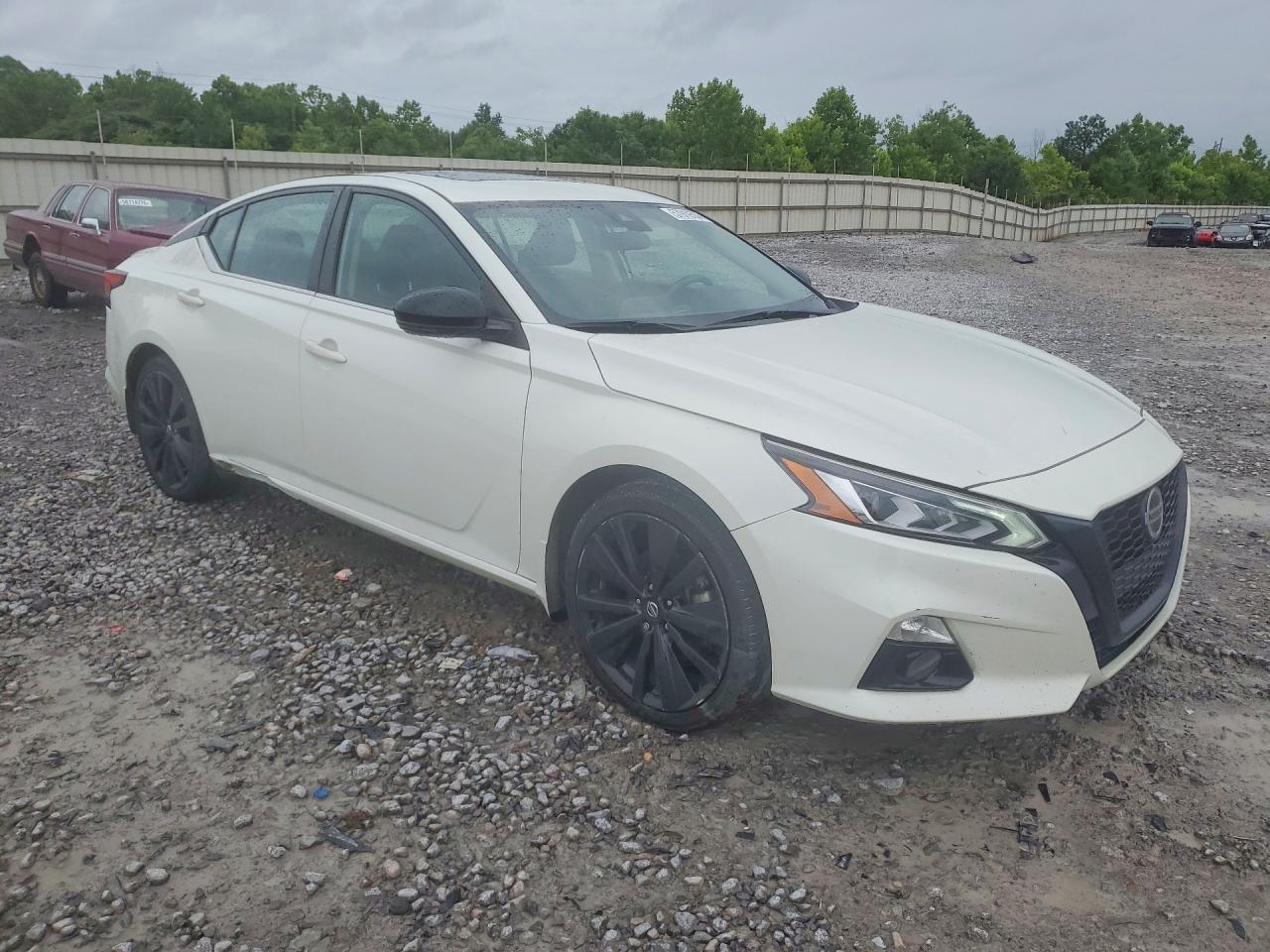 2022 Nissan Altima Sr - Фото 4