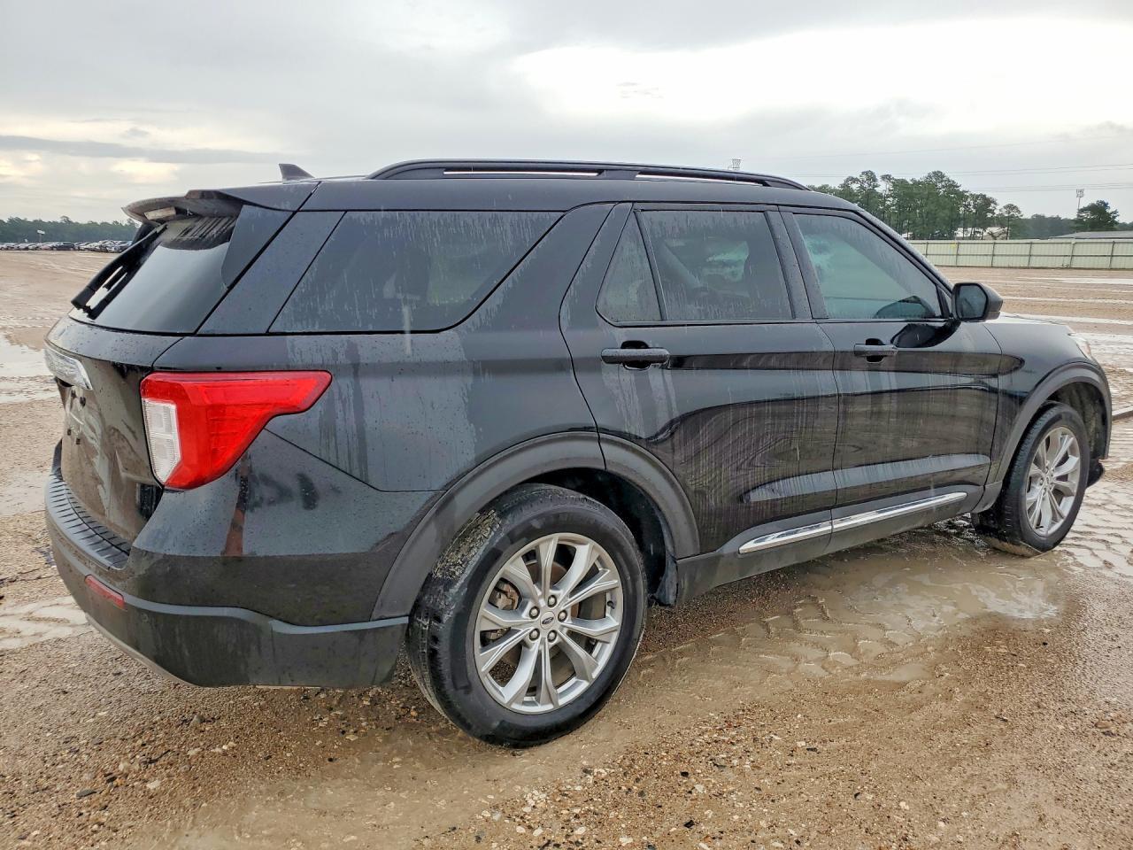 2024 Ford Explorer Xlt - Фото 3