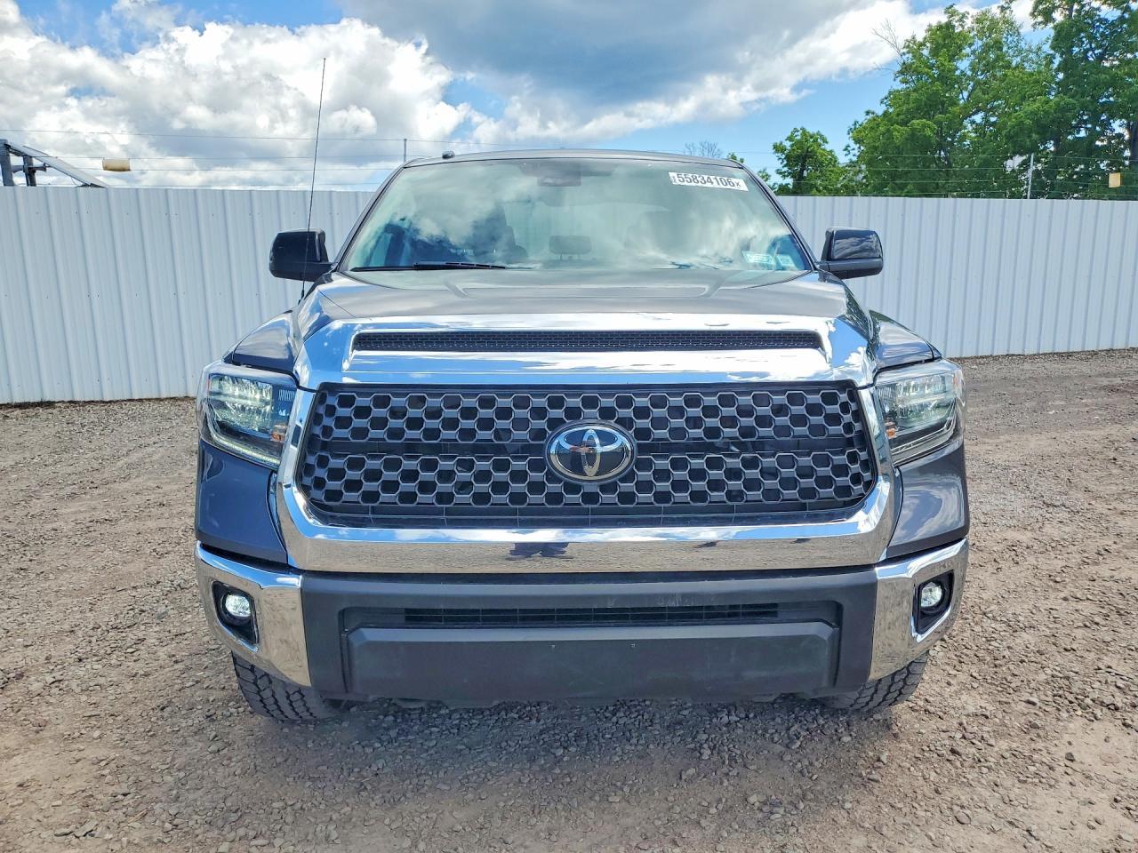 2018 Toyota Tundra Crewmax Sr5 - Image 5