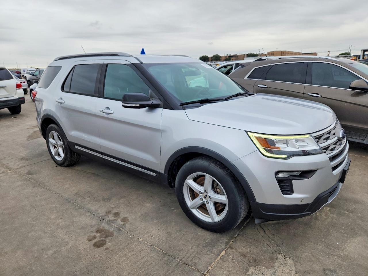 2018 Ford Explorer Xlt - Фото 4