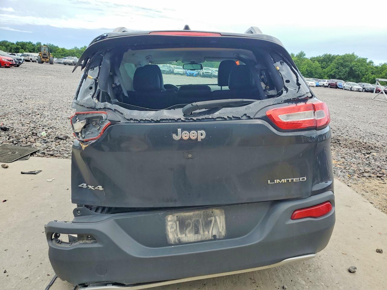 2016 Jeep Cherokee Limited - Image 6