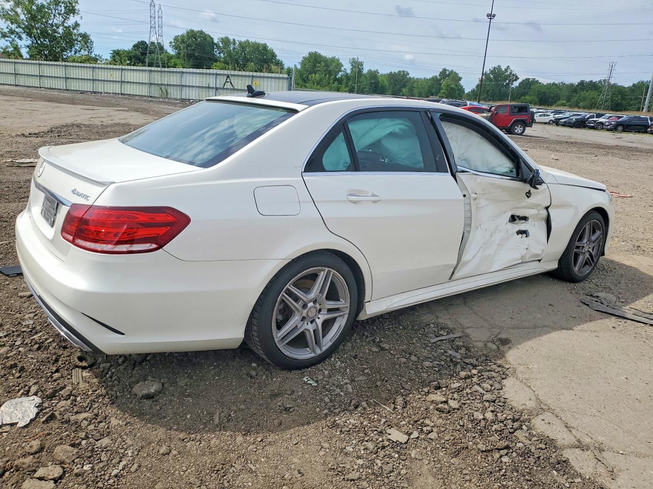 2014 Mercedes-Benz E 350 4Matic - Фото 3