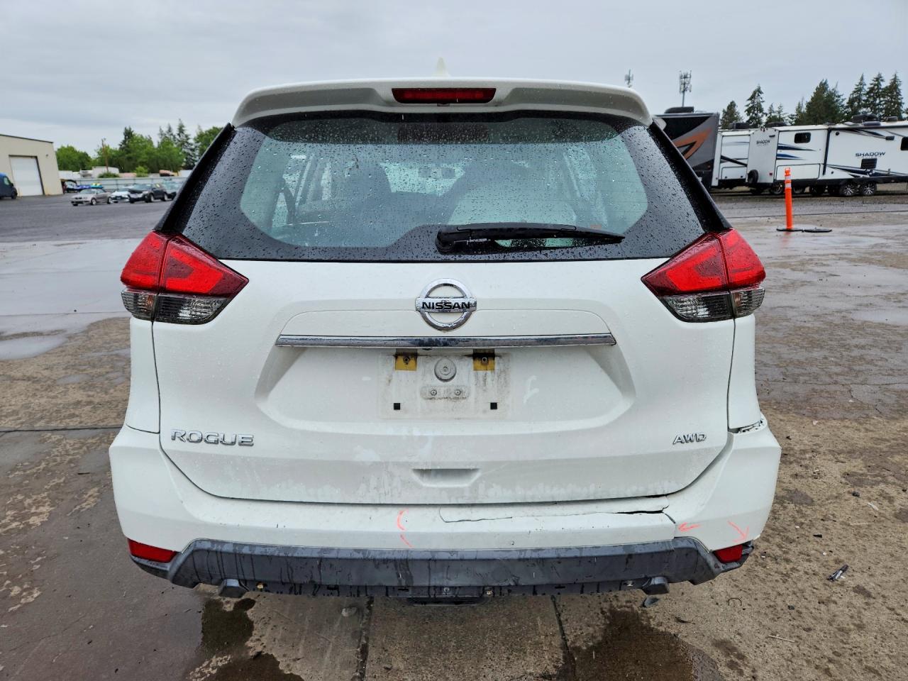 2017 Nissan Rogue S - Фото 6