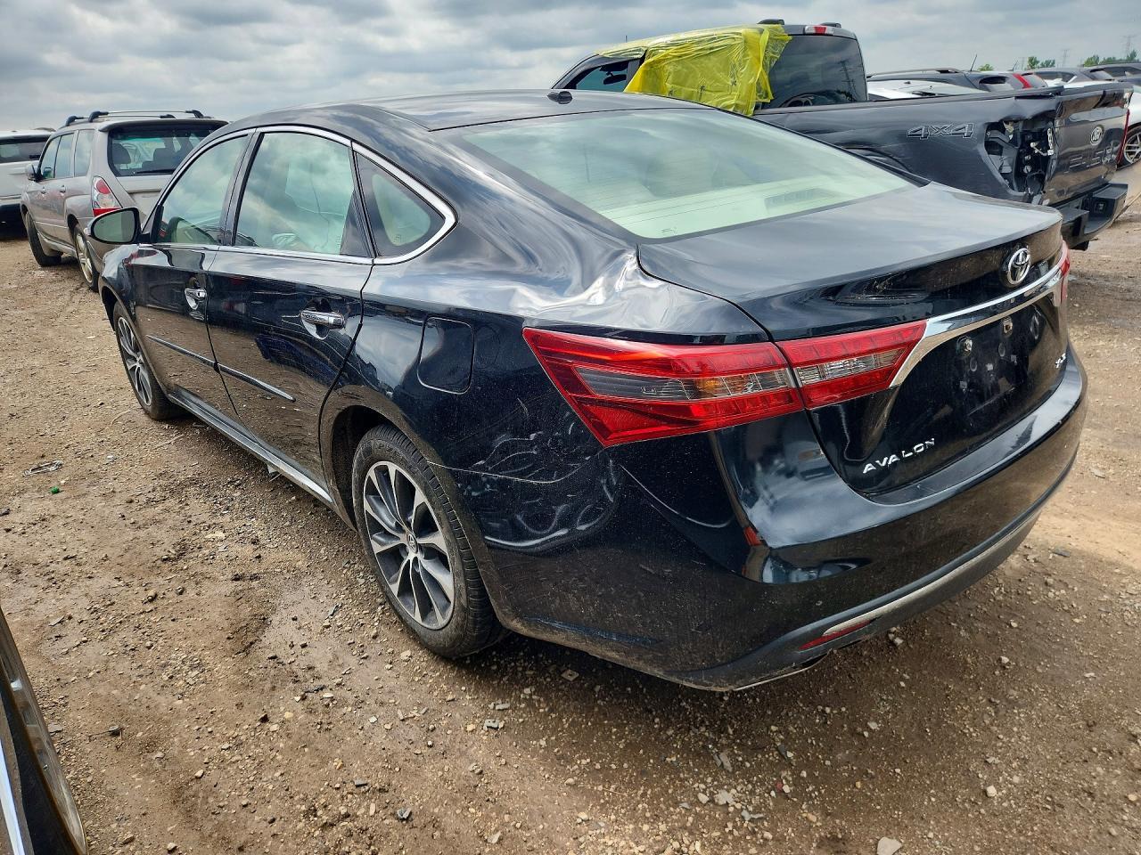 2017 Toyota Avalon Xle - Фото 2