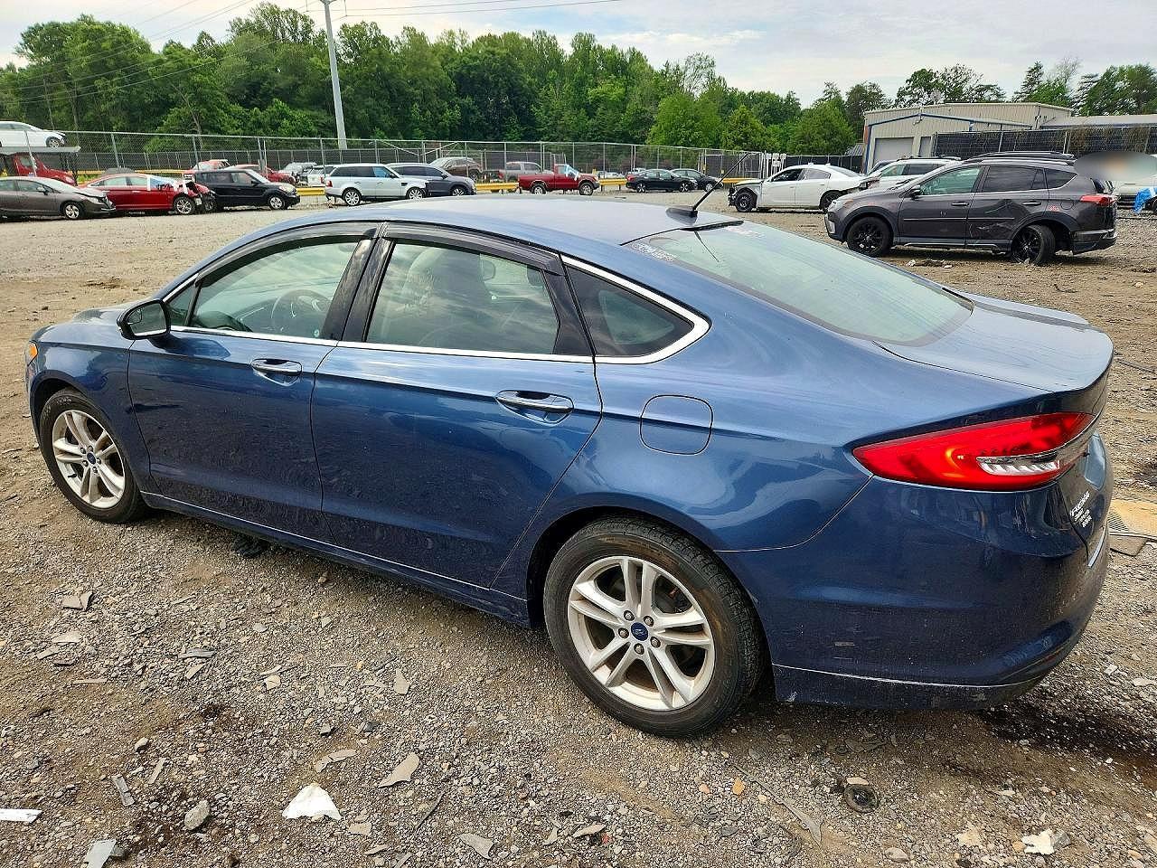 2018 Ford Fusion Se - Фото 2