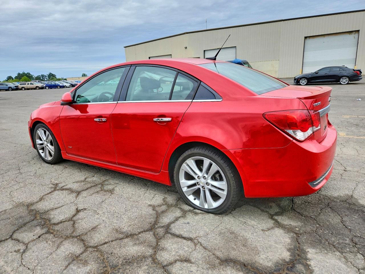 2012 Chevrolet Cruze Ltz - Image 2