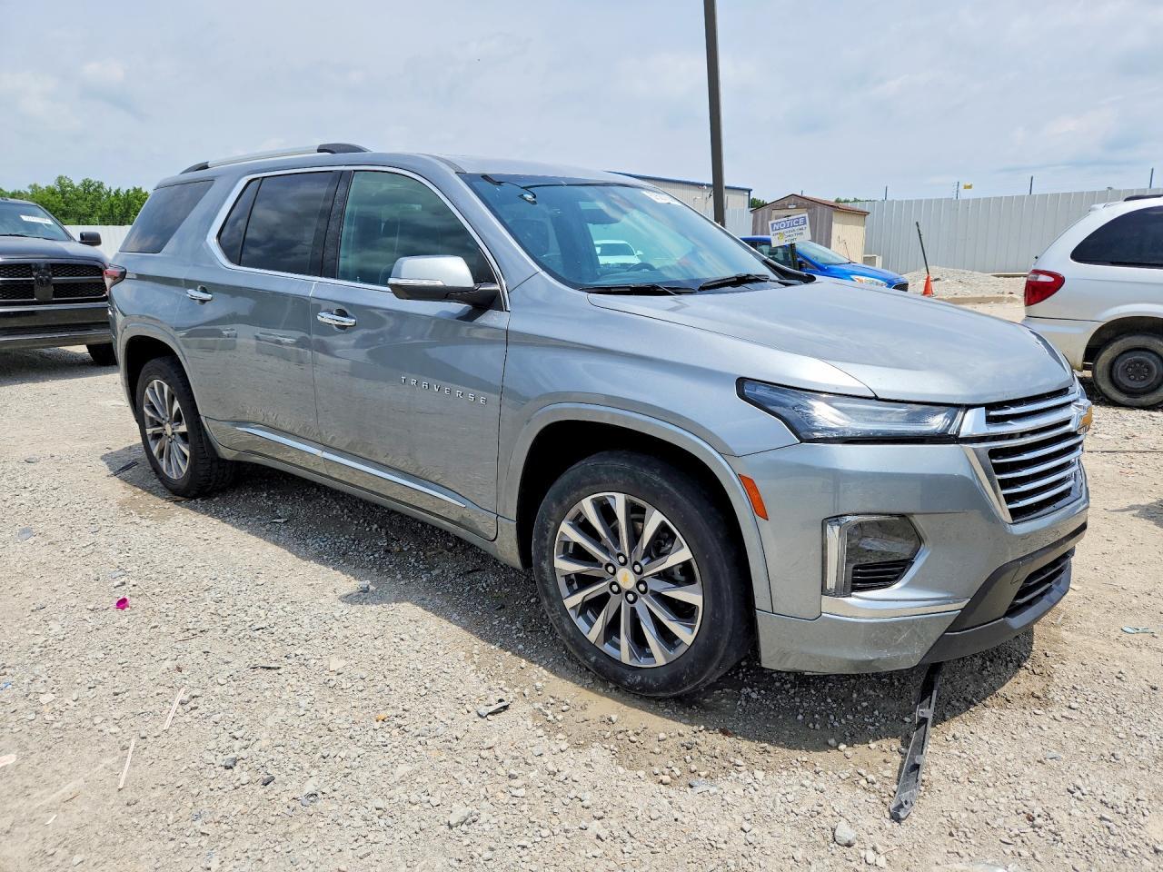 2023 Chevrolet Traverse Premier - Image 4