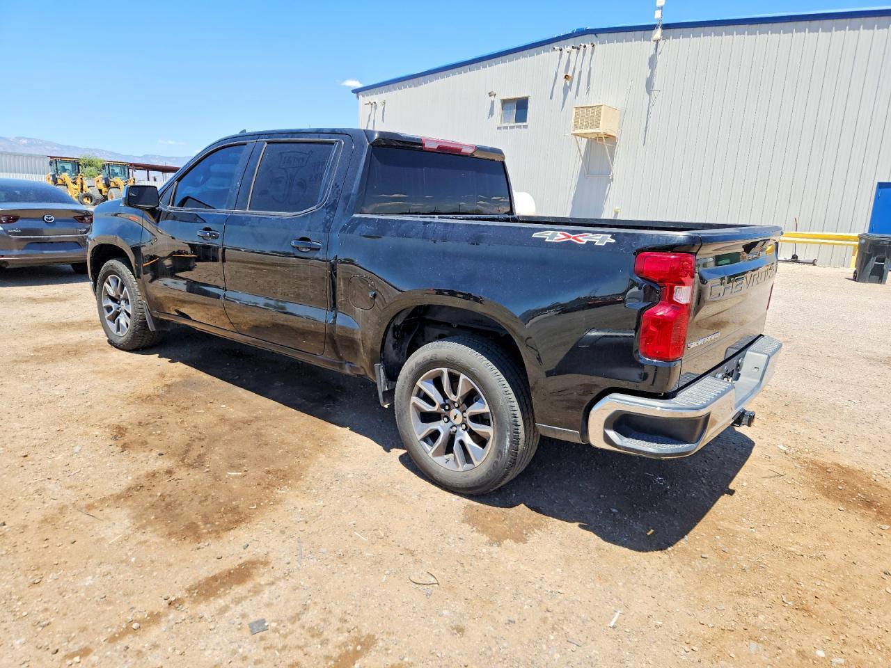 2021 Chevrolet Silverado K1500 Lt - Фото 2