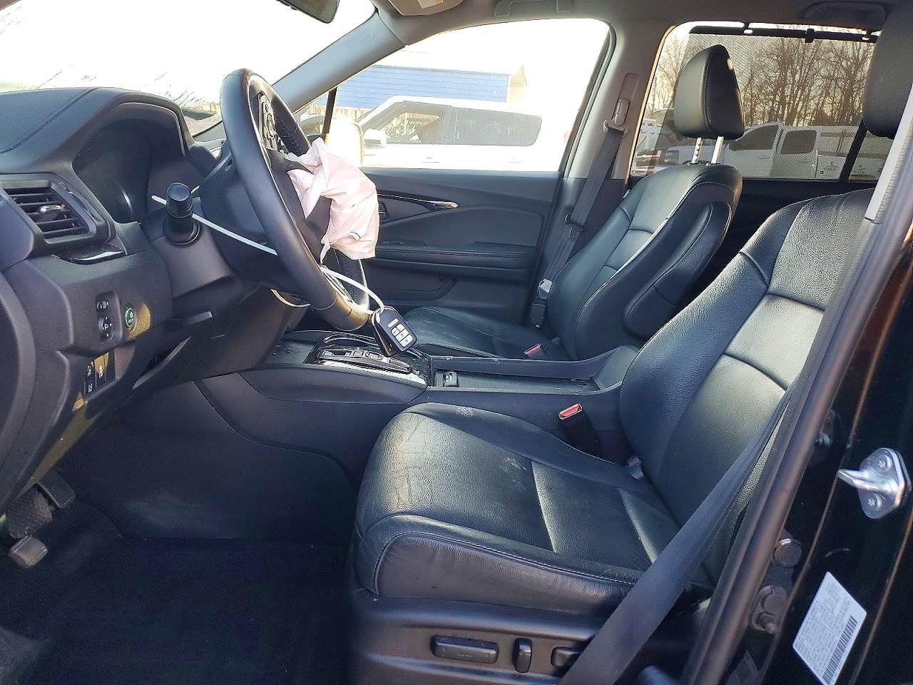 2022 Honda Pilot Touring - Image 7