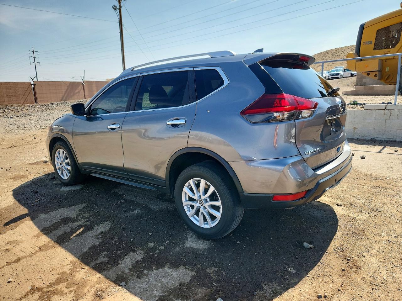 2020 Nissan Rogue Sv - Фото 2