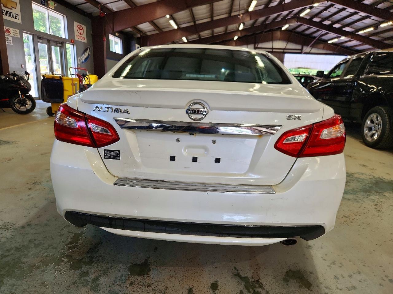 2016 Nissan Altima 2.5 Sr - Image 6