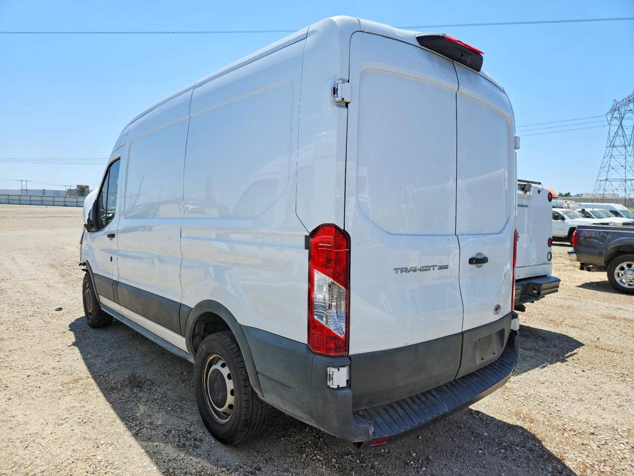 2022 Ford Transit - Image 2
