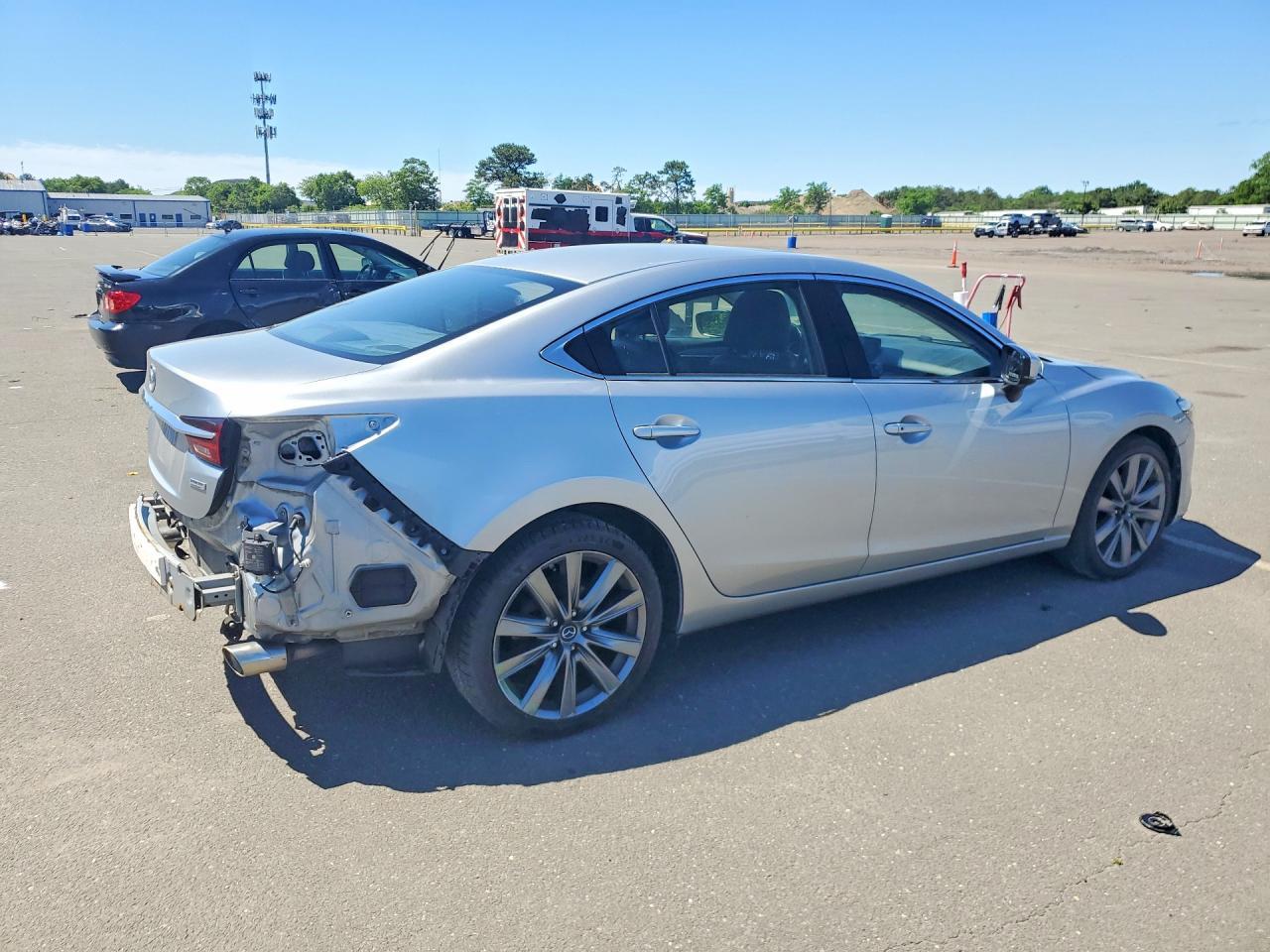 2018 Mazda 6 Touring - Image 3