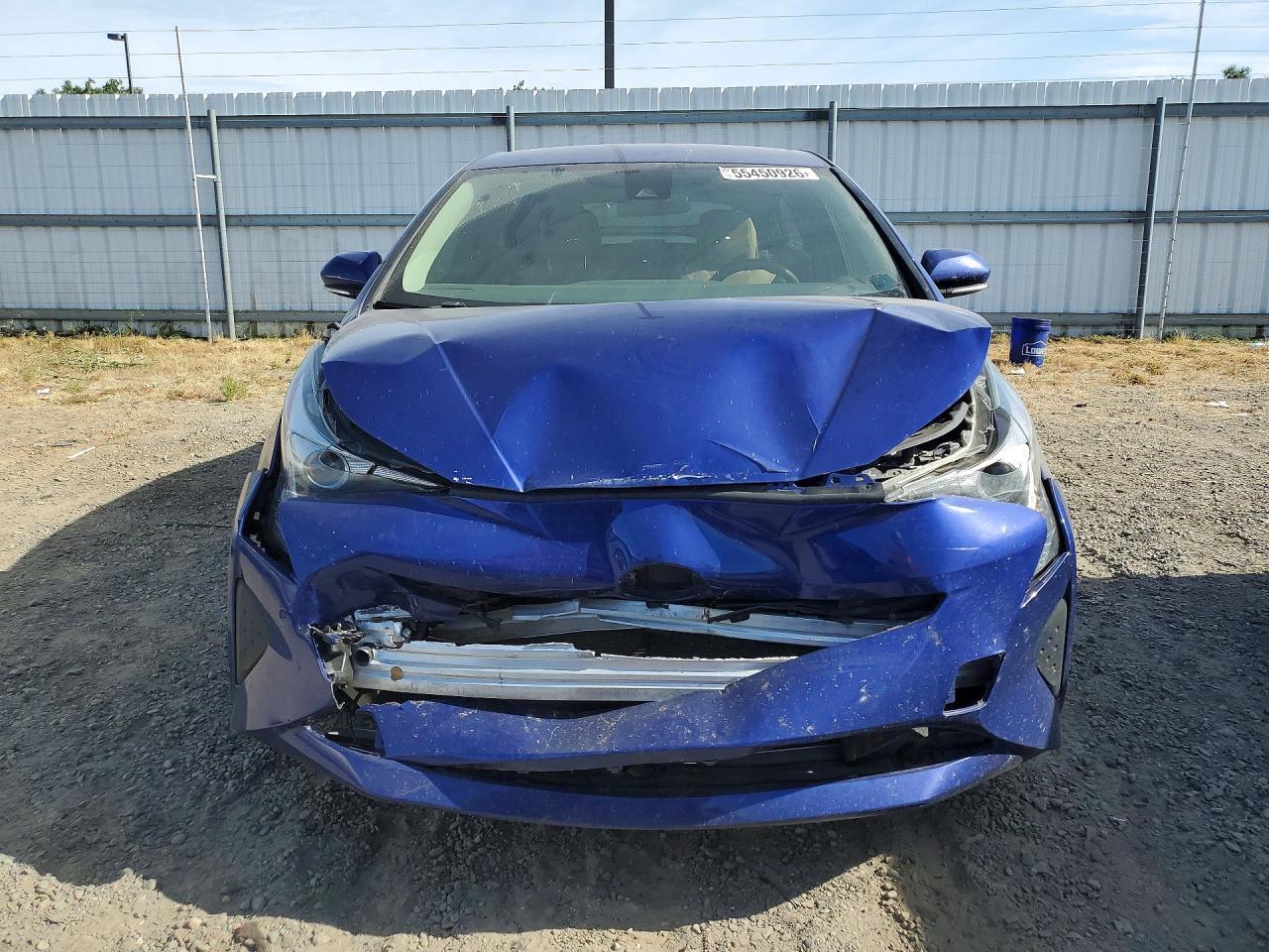 2018 Toyota Prius Two - Image 5