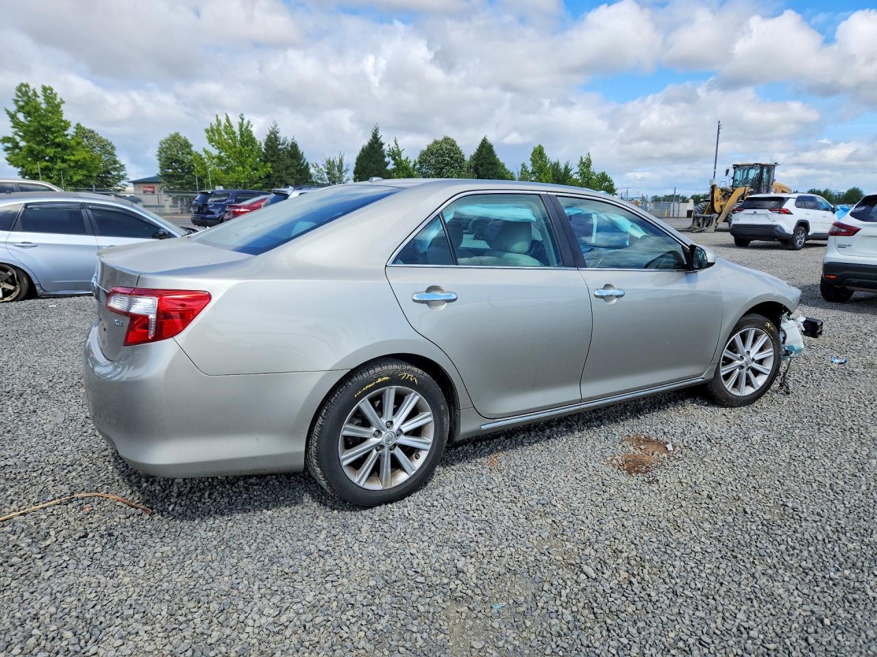 2014 Toyota Camry Xle - Фото 3