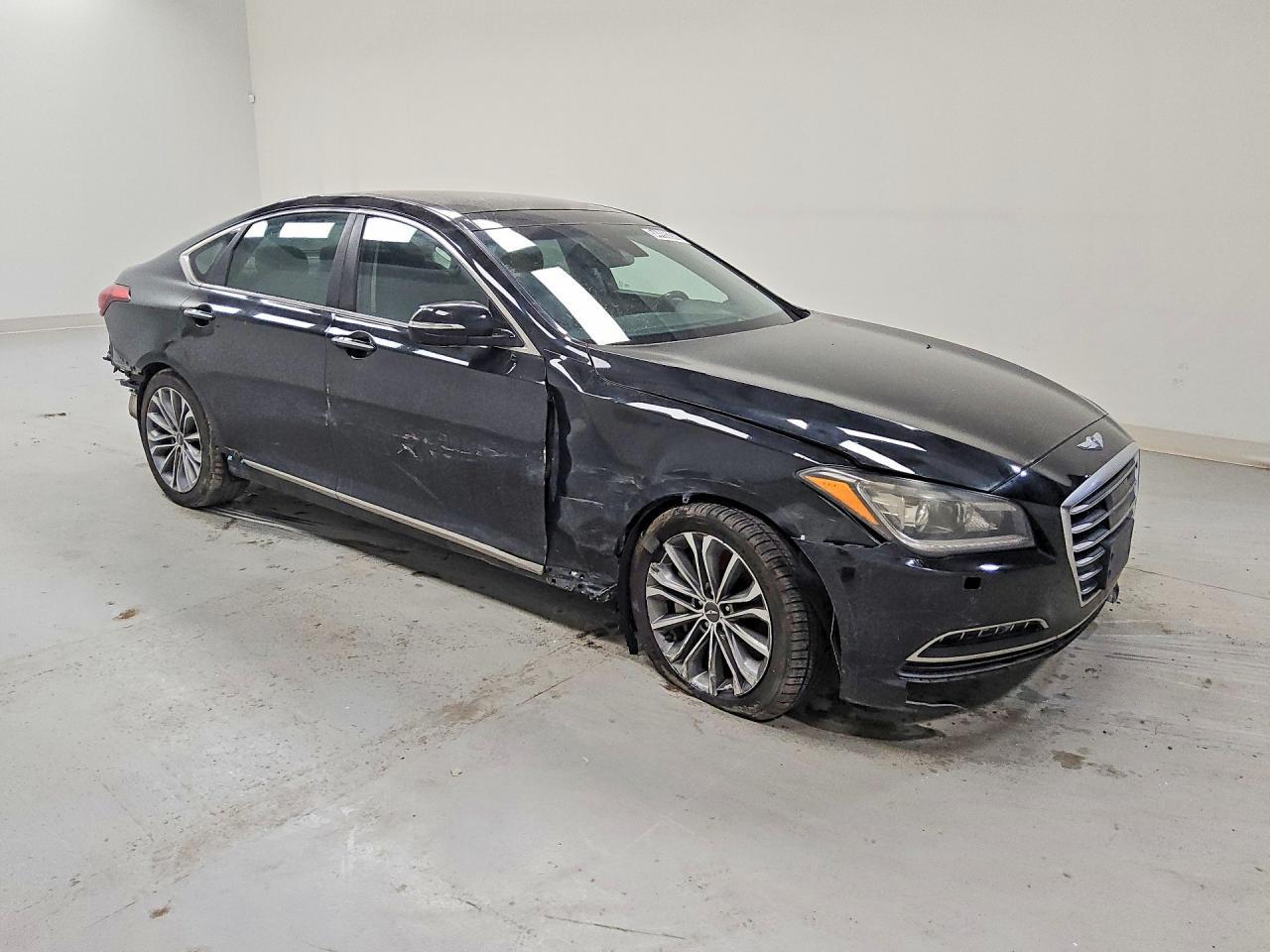 2015 Hyundai Genesis 3.8L - Фото 4