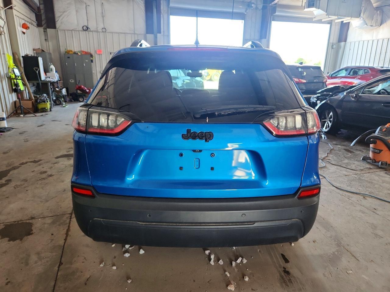 2020 Jeep Cherokee Latitude Plus - Фото 6