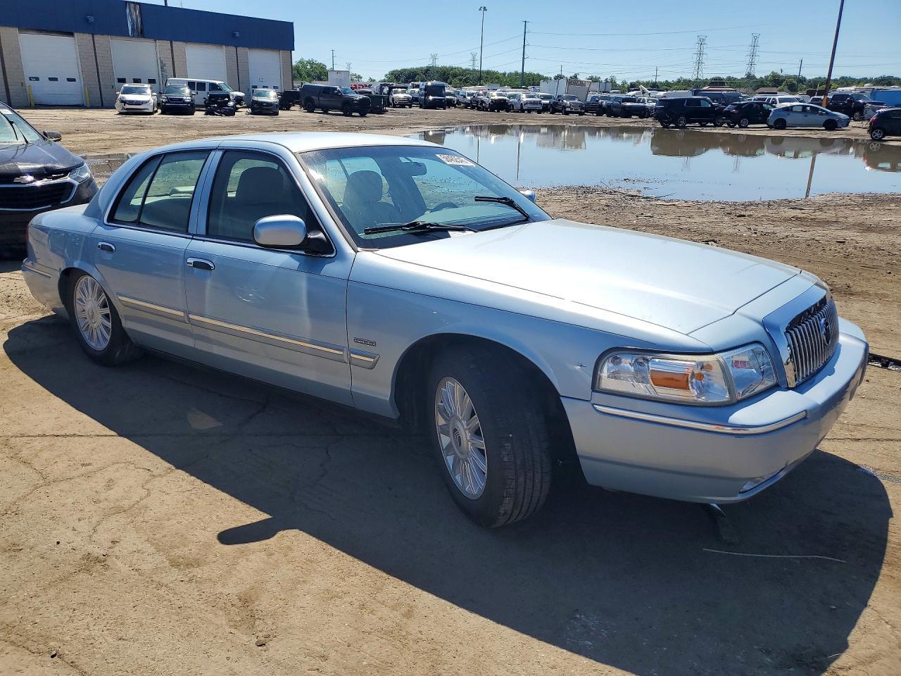 2010 Mercury Grand Marquis Ls - Image 4