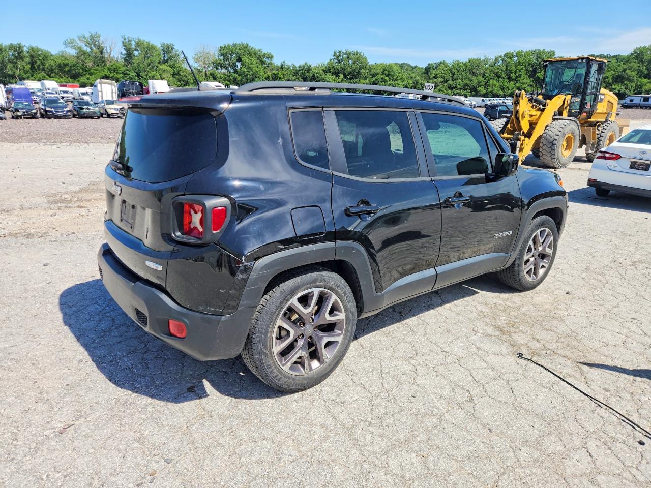 2015 Jeep Renegade Latitude - Фото 3