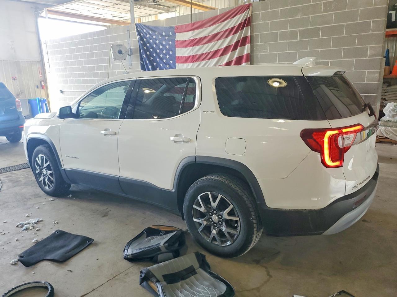 2021 GMC Acadia Sle - Image 2