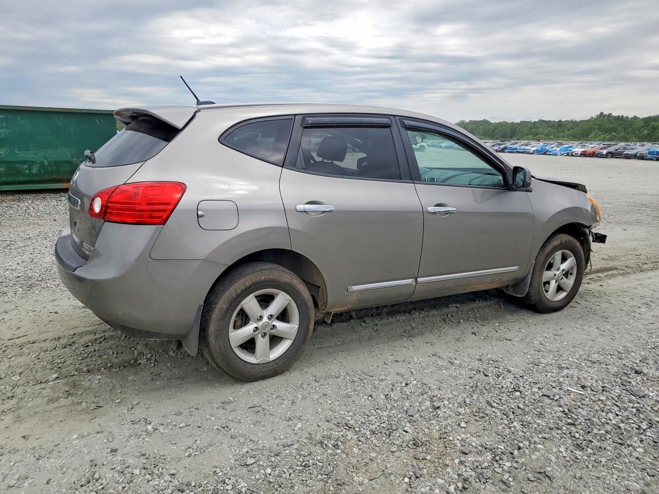 2013 Nissan Rogue S - Image 3
