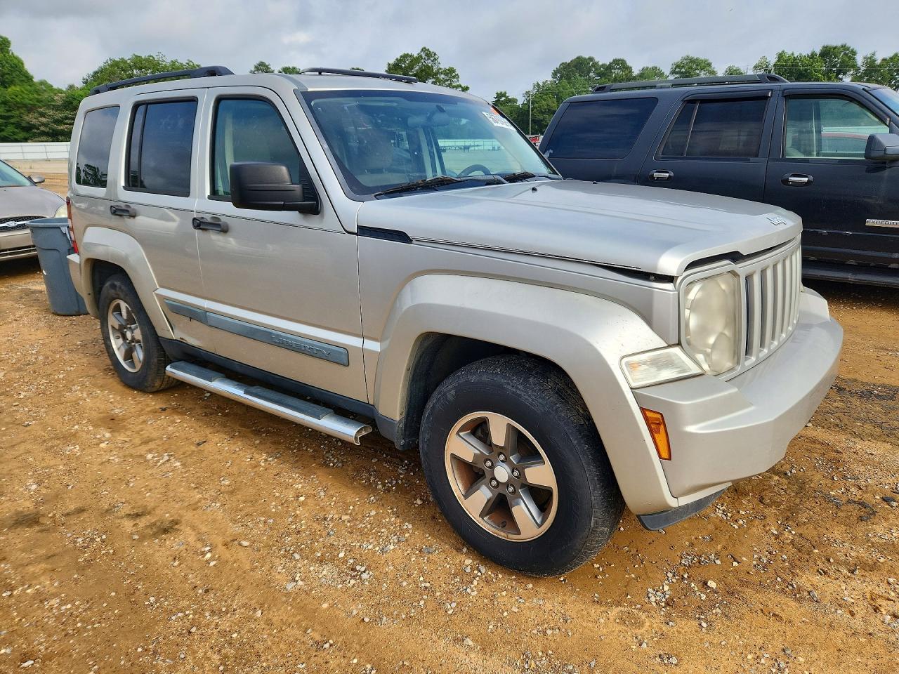 2008 Jeep Liberty Sport - Image 4