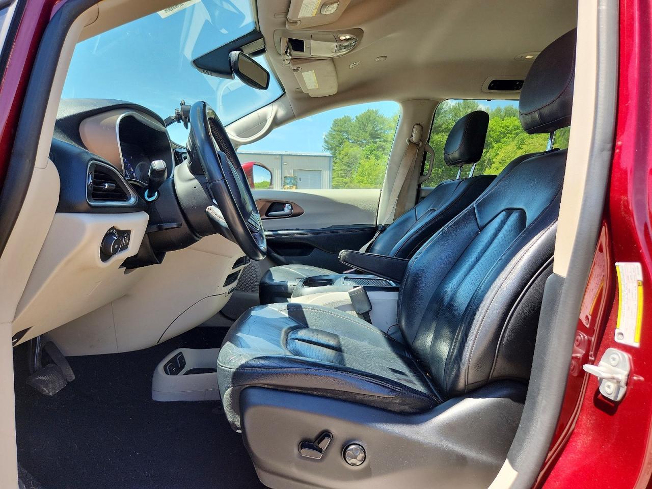 2018 Chrysler Pacifica Touring L Plus - Фото 7