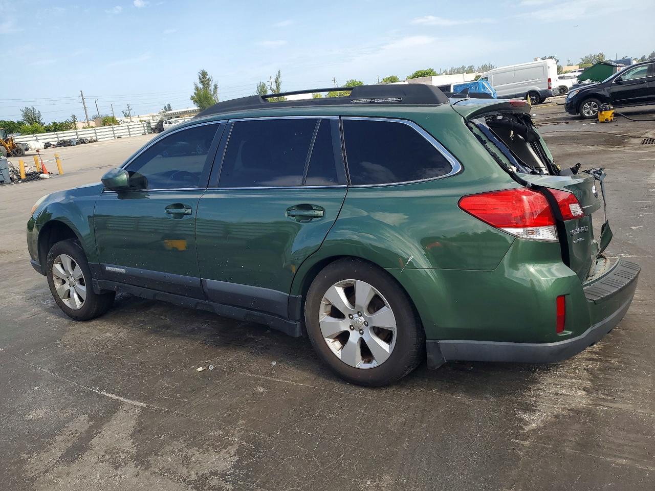 2011 Subaru Outback 2.5I Limited - Фото 2