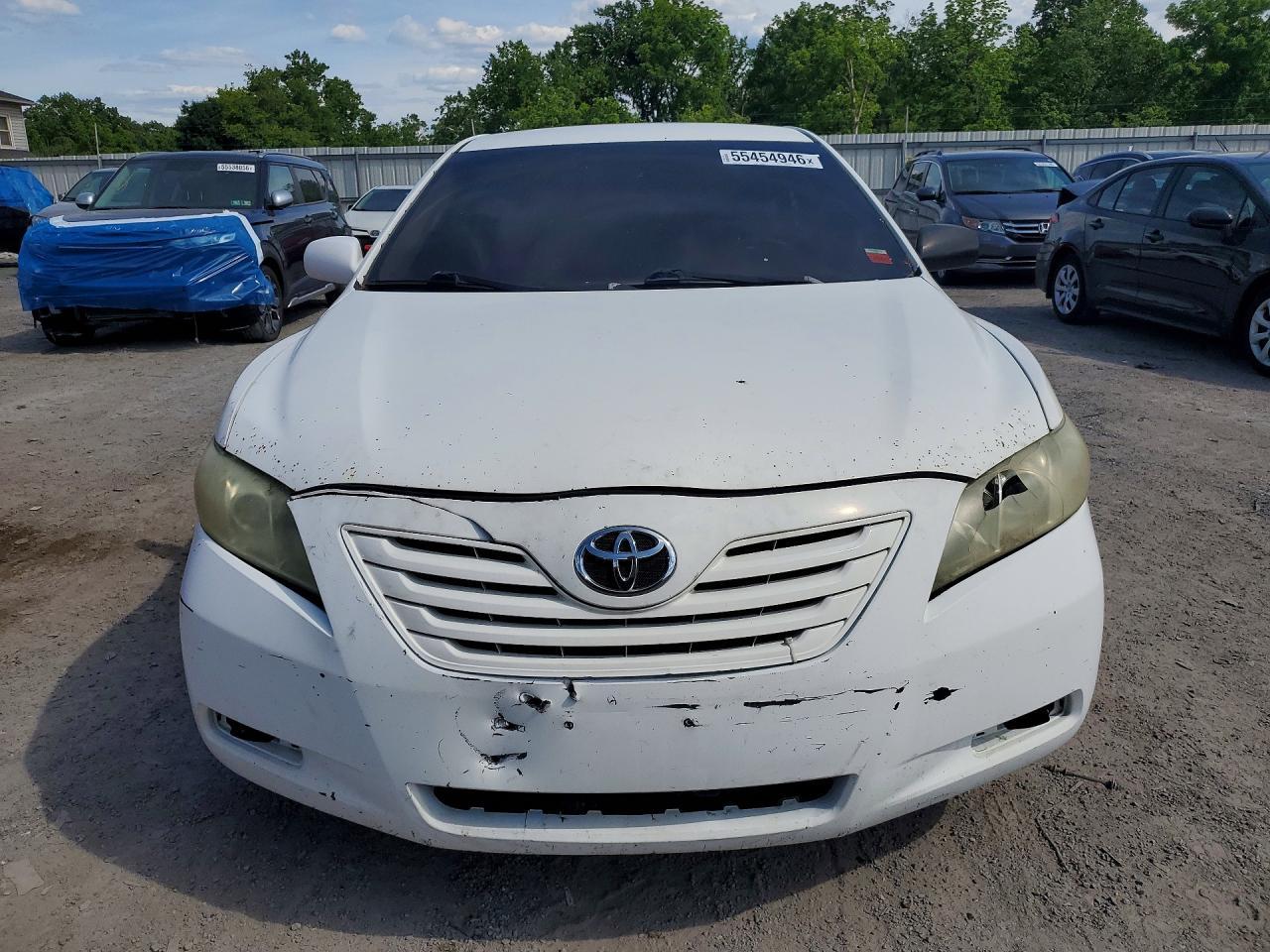 2009 Toyota Camry Le - Image 5