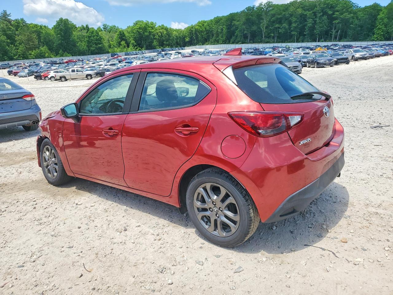 2020 Toyota Yaris Hatchback Xle - Фото 2