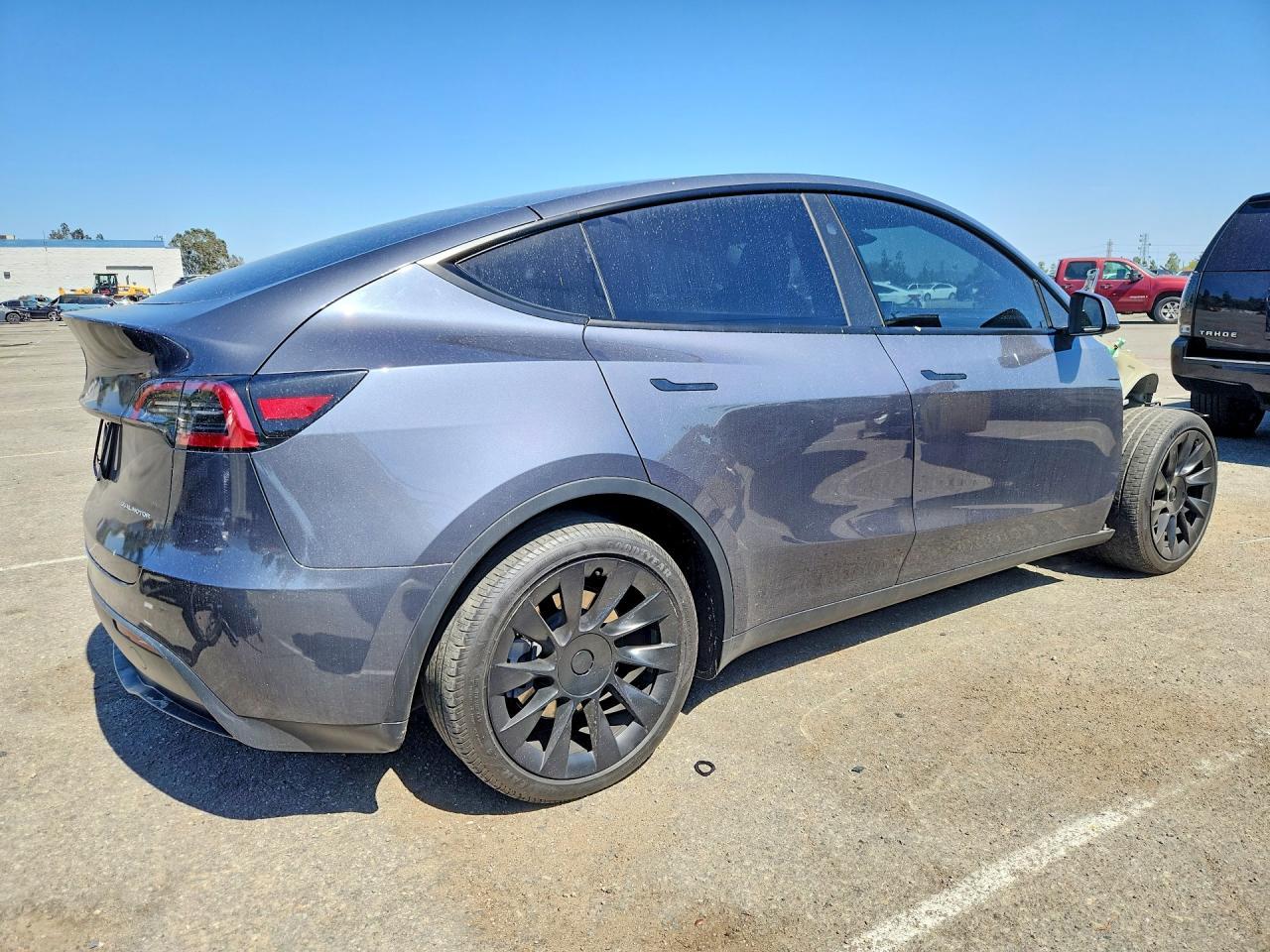 2023 Tesla Model Y - Фото 3